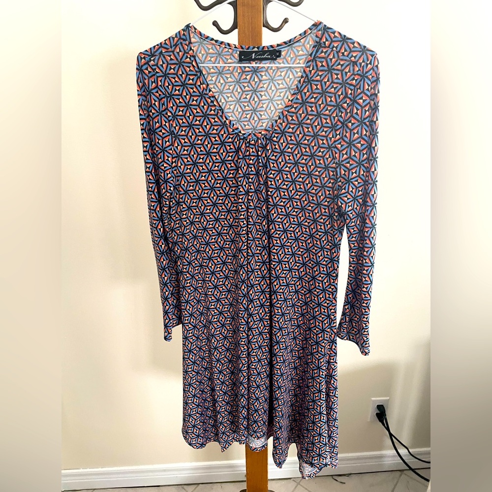 Geometric patterned dress size M